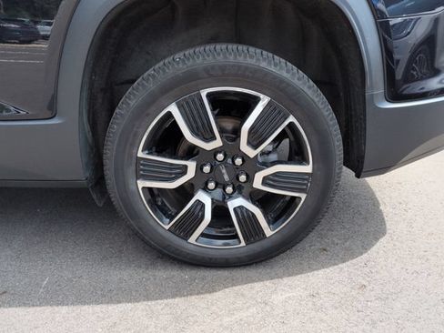 Used 2021 GMC Acadia SLE w/ Driver Convenience Package FWD image 11