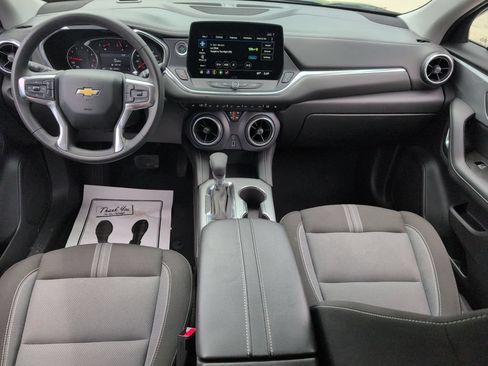 Used 2025 Chevrolet Blazer LT FWD image 25