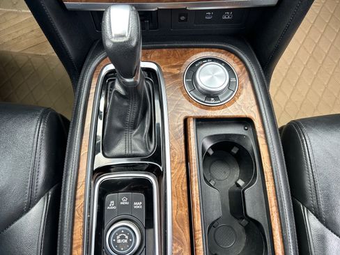 Used 2022 Nissan Armada SL AWD/4WD image 36