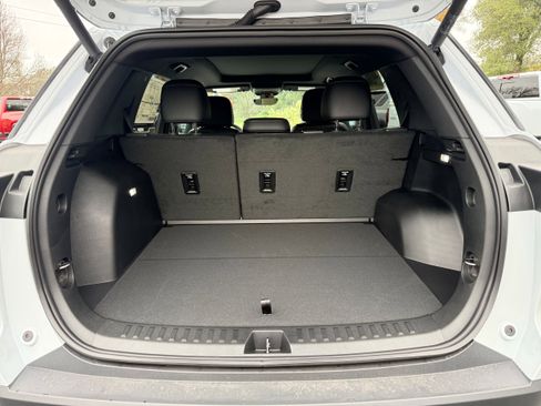 New 2026 Chevrolet Equinox ACTIV w/ Convenience Package III image 28