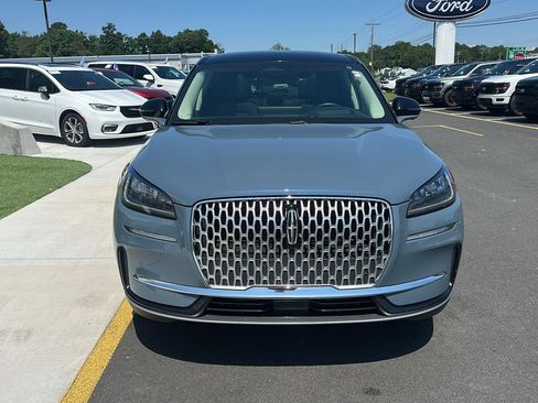 Used 2023 Lincoln Corsair FWD w/ Equipment Group 102A image 2