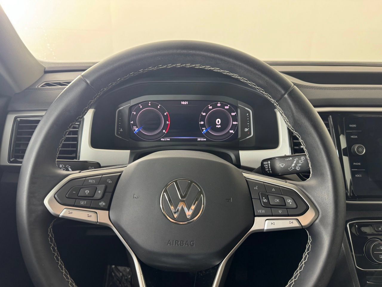 Used 2023 Volkswagen Atlas SE w/ Panoramic Sunroof Package FWD image 13