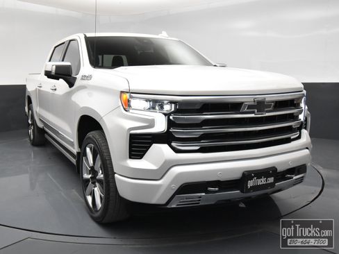 Used 2025 Chevrolet Silverado 1500 High Country image 50