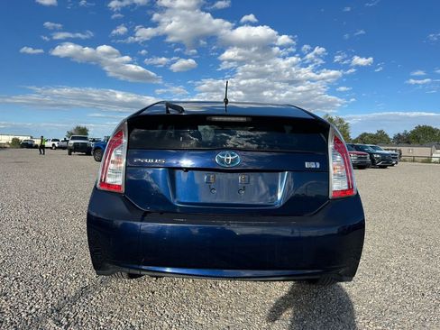 Used 2015 Toyota Prius Three image 9