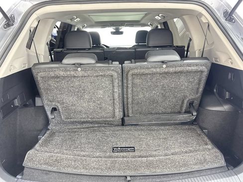 Used 2023 Volkswagen Tiguan SE w/ Panoramic Sunroof Package FWD image 80