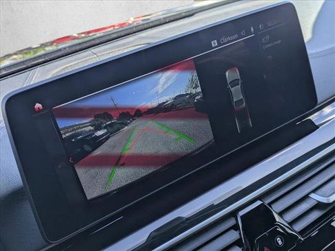 Used 2023 BMW M550i xDrive w/ Dynamic Handling Package image 13