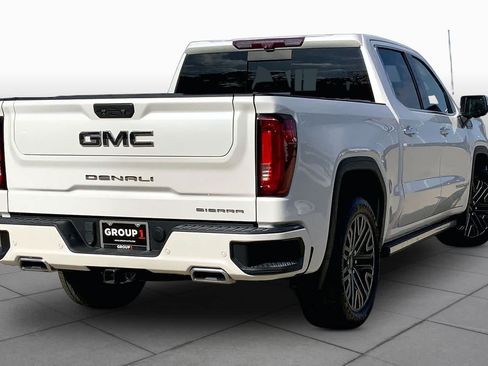 Used 2022 GMC Sierra 1500 Denali Ultimate AWD/4WD image 25