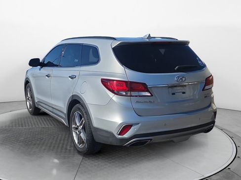 Used 2017 Hyundai Santa Fe Limited image 3
