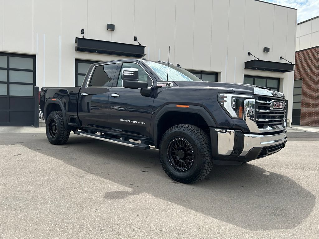 Used 2025 GMC Sierra 3500 SLT w/ SLT Premium Package AWD/4WD image 1