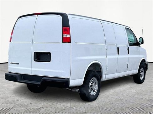 New 2025 Chevrolet Express 2500 w/ Driver Convenience Package image 6