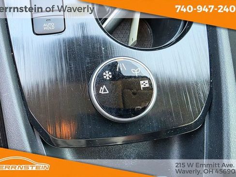 Used 2024 Nissan Rogue S AWD/4WD image 20