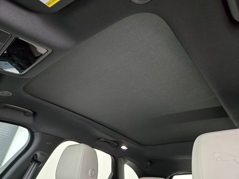 New 2026 Jaguar F-PACE R-Dynamic S image 11