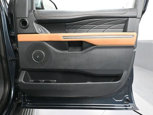 Used 2023 Ford Expedition Platinum image 52