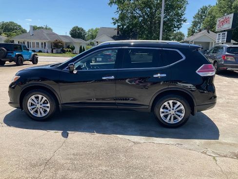 Used 2015 Nissan Rogue SV w/ SV Premium Package FWD image 6