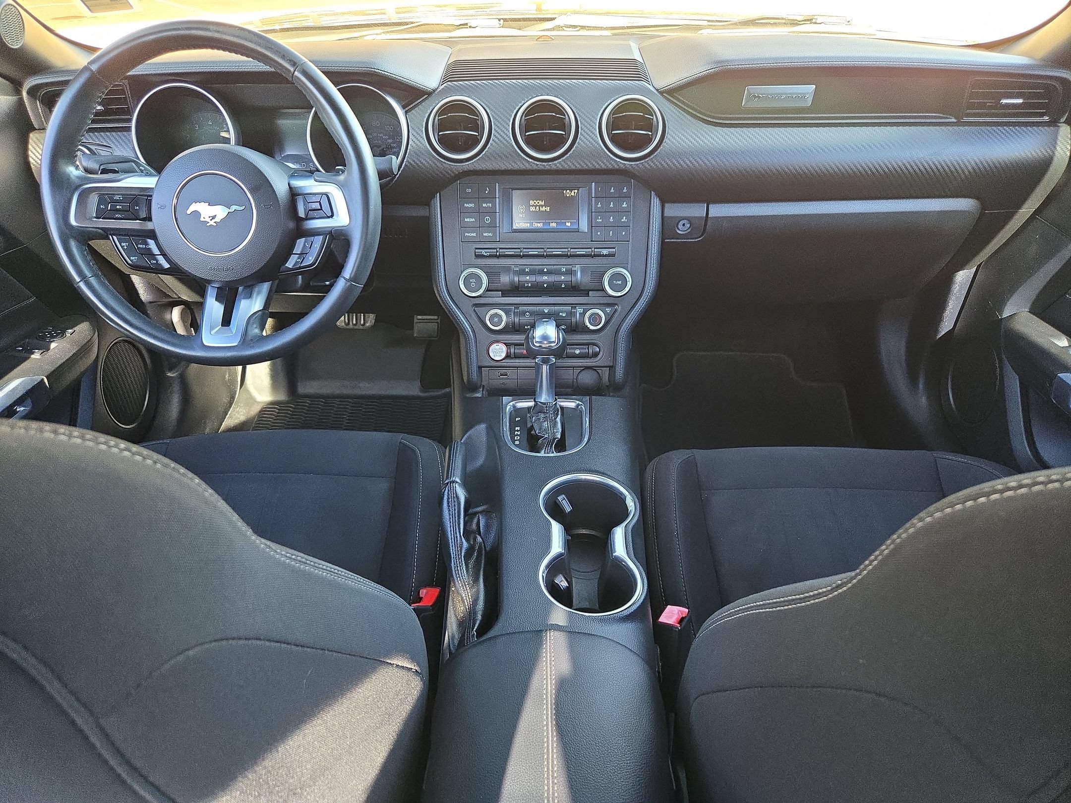 Used 2018 Ford Mustang Coupe RWD image 16