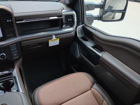 New 2026 Ford F450 King Ranch w/ Chrome Package AWD/4WD image 17