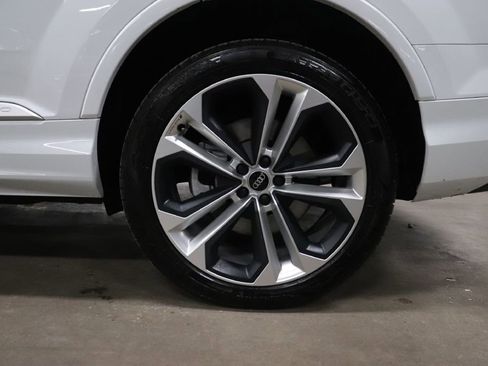 Used 2021 Audi Q7 3.0T Premium Plus w/ Premium Plus Package image 38