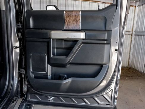 Used 2019 Ford F350 Lariat w/ Lariat Ultimate Package AWD/4WD image 48