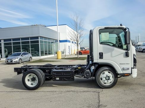New 2025 Chevrolet Low Cab Forward 4500 XD image 2