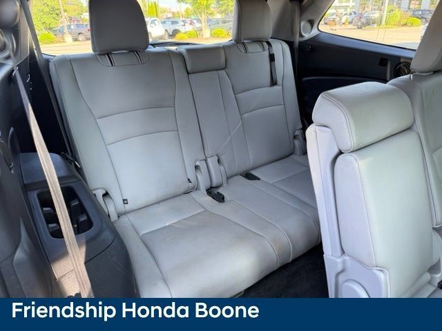Used 2017 Honda Pilot Touring image 50
