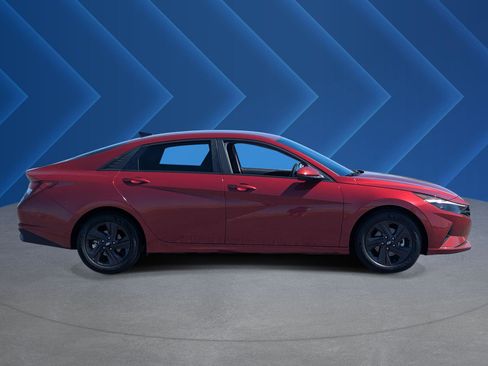 Certified 2023 Hyundai Elantra SEL w/ Cargo Package FWD image 2