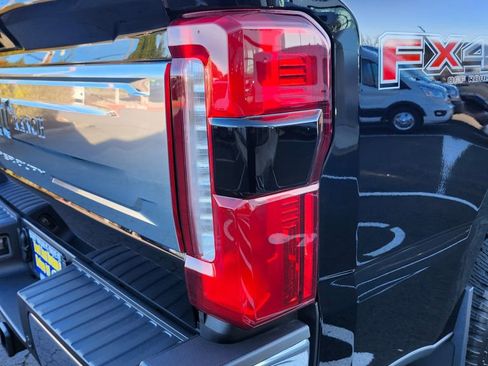 Used 2025 Ford F350 King Ranch AWD/4WD image 15