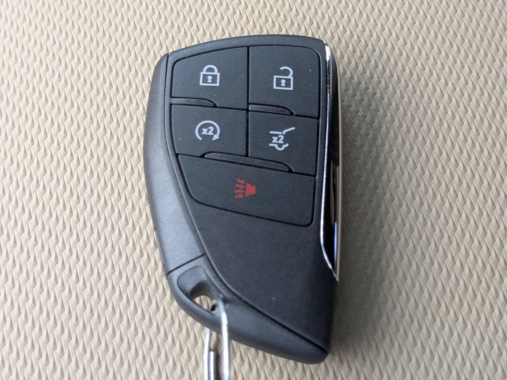 Used 2026 Chevrolet Equinox ACTIV w/ Convenience Package III AWD/4WD image 38