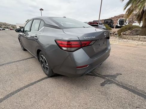 Used 2024 Nissan Sentra SV FWD image 3