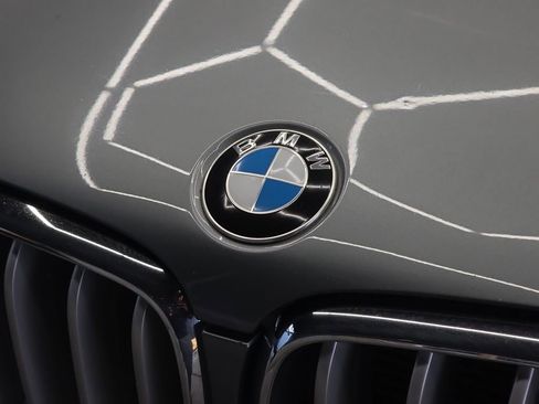 Used 2017 BMW X5 xDrive40e image 26