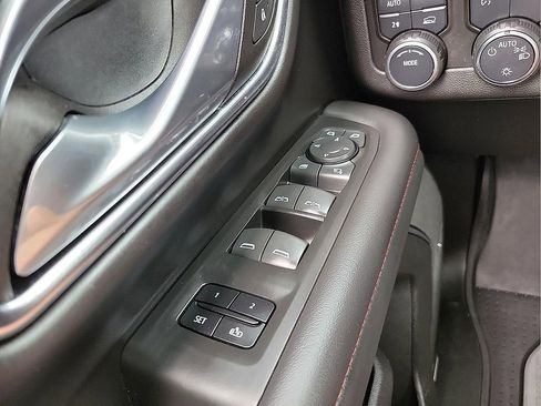 Used 2023 Chevrolet Suburban RST w/ Luxury Package AWD/4WD image 14