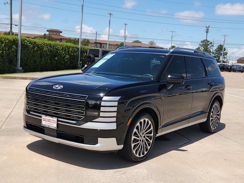 Used 2026 Hyundai Palisade Calligraphy FWD image 9