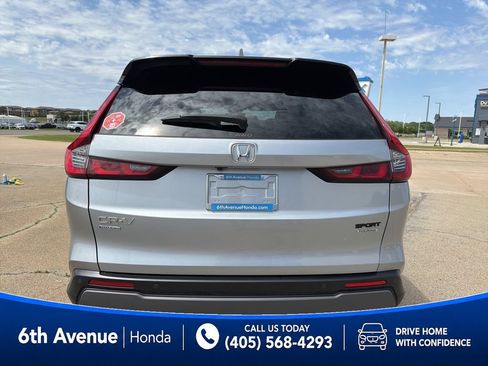 Used 2025 Honda CR-V Sport Touring image 6