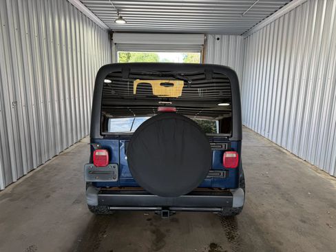 Used 2006 Jeep Wrangler Unlimited AWD/4WD image 6
