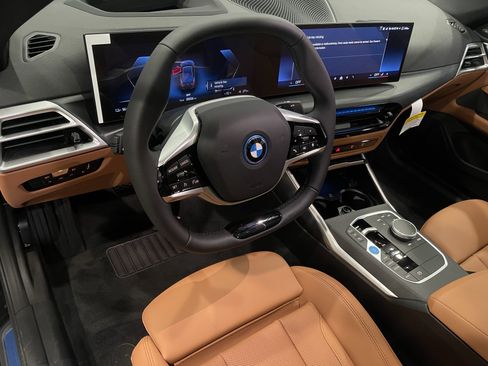 New 2026 BMW i4 xDrive40i AWD/4WD image 7