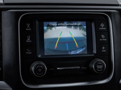 Used 2022 RAM 1500 Classic SLT RWD image 28