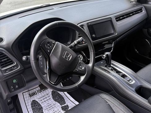 Used 2019 Honda HR-V EX-L image 9