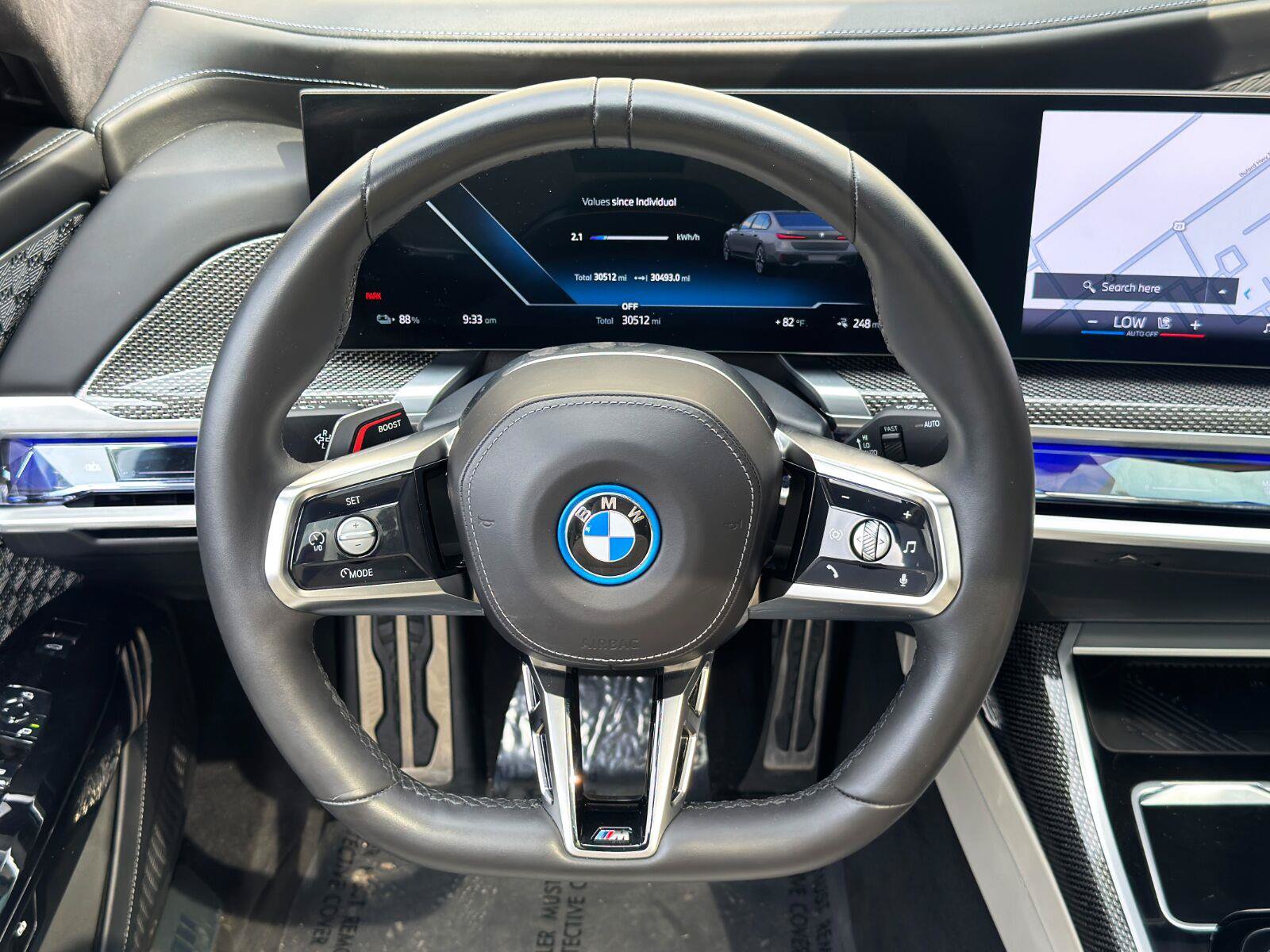 Used 2023 BMW i7 xDrive60 w/ Executive Package 2 AWD/4WD image 21