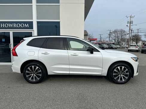 Used 2024 Volvo XC60 B5 Core w/ Protection Package Premier image 7