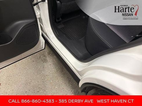 Certified 2023 Nissan Rogue SV image 25