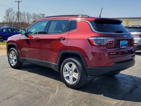 Used 2022 Jeep Compass Latitude w/ Convenience Group AWD/4WD image 5