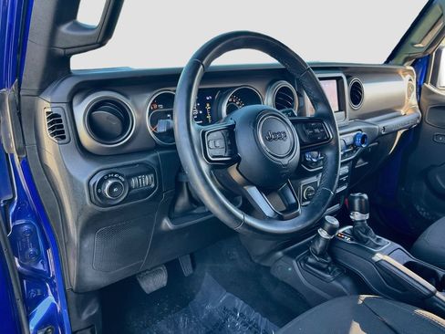 Used 2018 Jeep Wrangler Sport AWD/4WD image 9