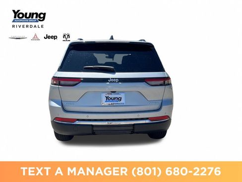 New 2026 Jeep Grand Cherokee Laredo AWD/4WD image 4