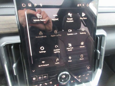 New 2026 GMC Acadia Denali Ultimate AWD/4WD image 18