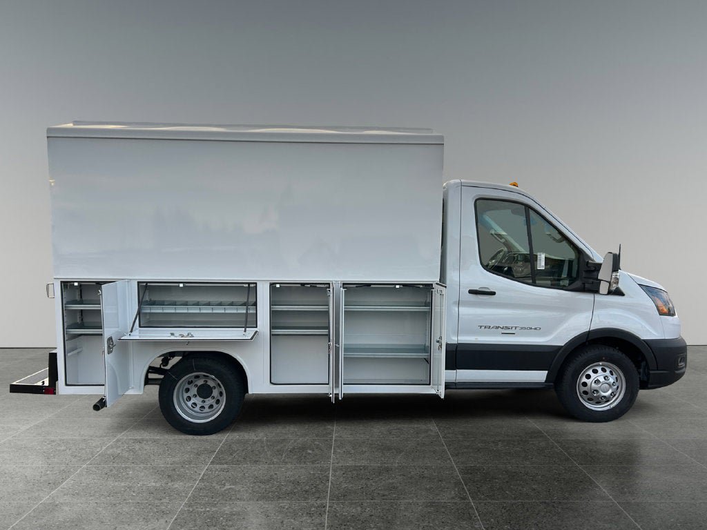 Used 2025 Ford Transit 350 w/ Exterior Upgrade Package RWD image 5