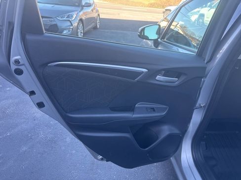 Used 2015 Honda Fit EX image 17