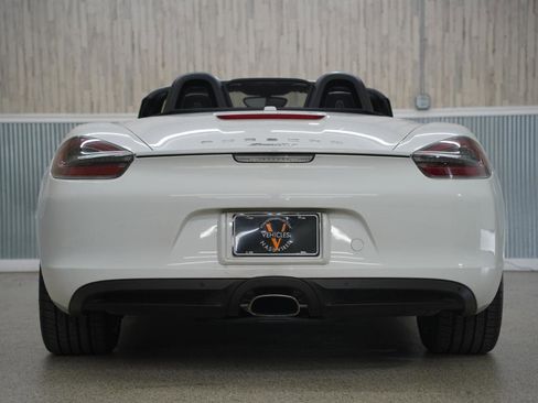 Used 2016 Porsche Boxster image 9