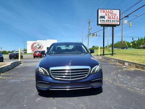 Used 2018 Mercedes-Benz E 300 E 300 4MATIC Sedan 4D image 2