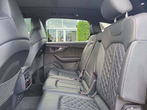 Used 2020 Audi SQ7 Premium Plus w/ Driver Assistance Package image 16