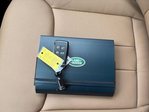 New 2026 Land Rover Range Rover Sport Dynamic SE AWD/4WD image 34