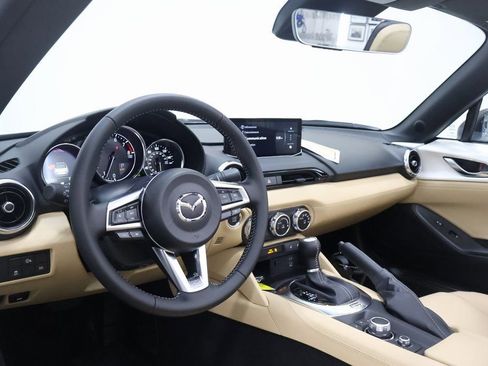 Used 2024 MAZDA MX-5 Miata Grand Touring image 15